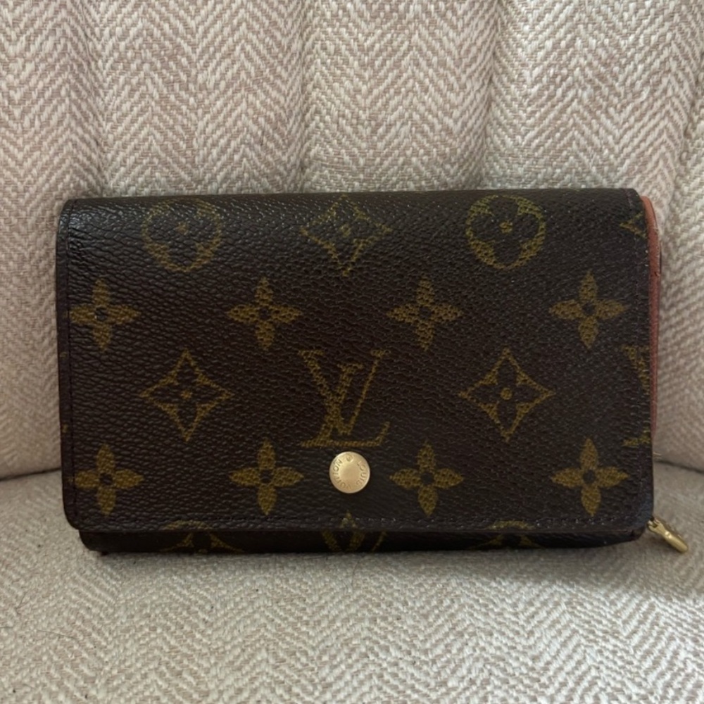 SOLD ❌Louis Vuitton Porte Monnait Tresor Wallet Monogram